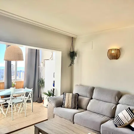 Cozy With Sea View & Pool Apartment Fuengirola