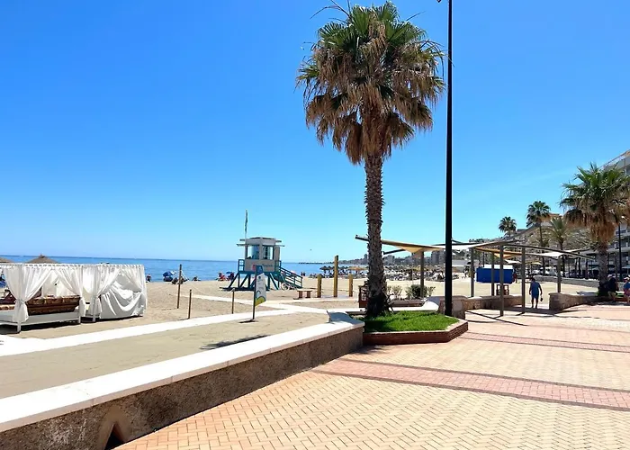 Cozy With Sea View & Pool Lejlighed