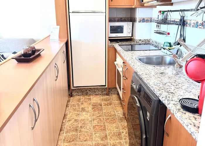 Cozy With Sea View & Pool *