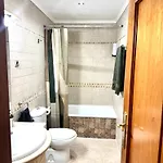 Cozy With Sea View & Pool 公寓 丰希罗拉